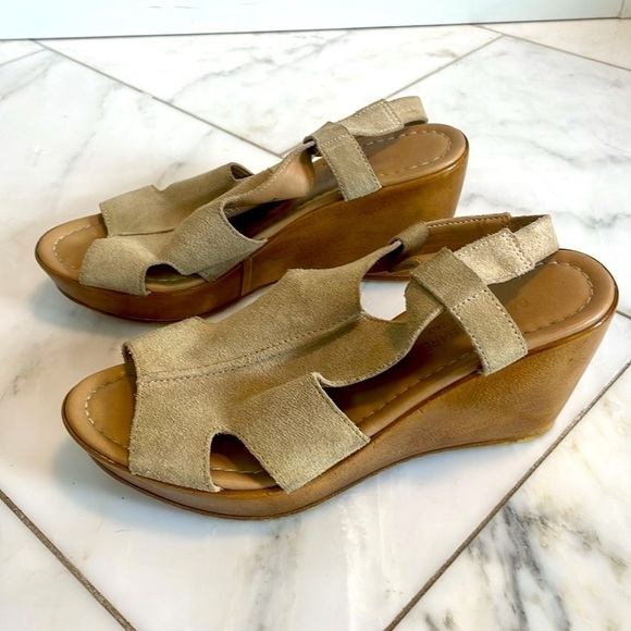 NWOT Anthropologie Barbara Barbieri Italian taupe leather wedge sandals size 8 - Picture 2 of 11
